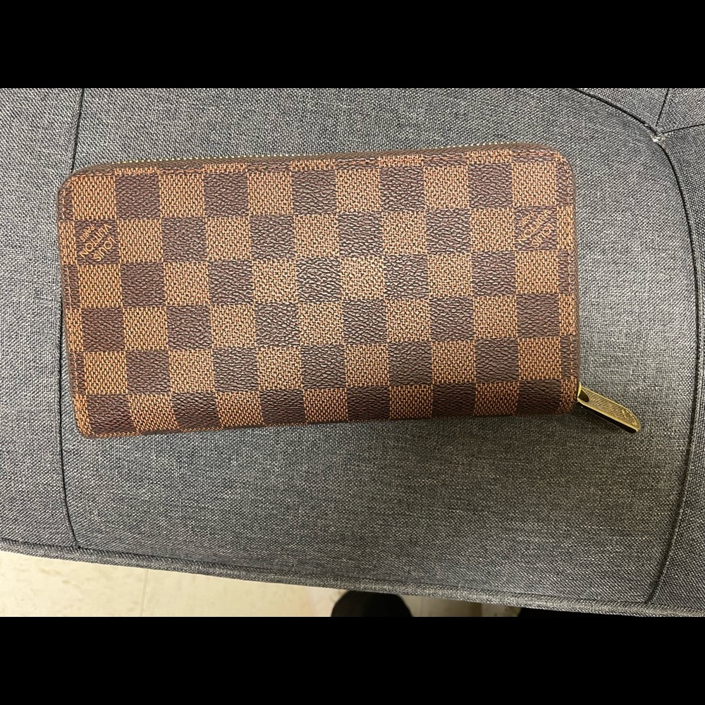 LV Zippy Wallet